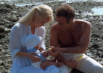 The idyllic life, but it all has to be paid for - Tuesday Weld and James Caan in Thief.